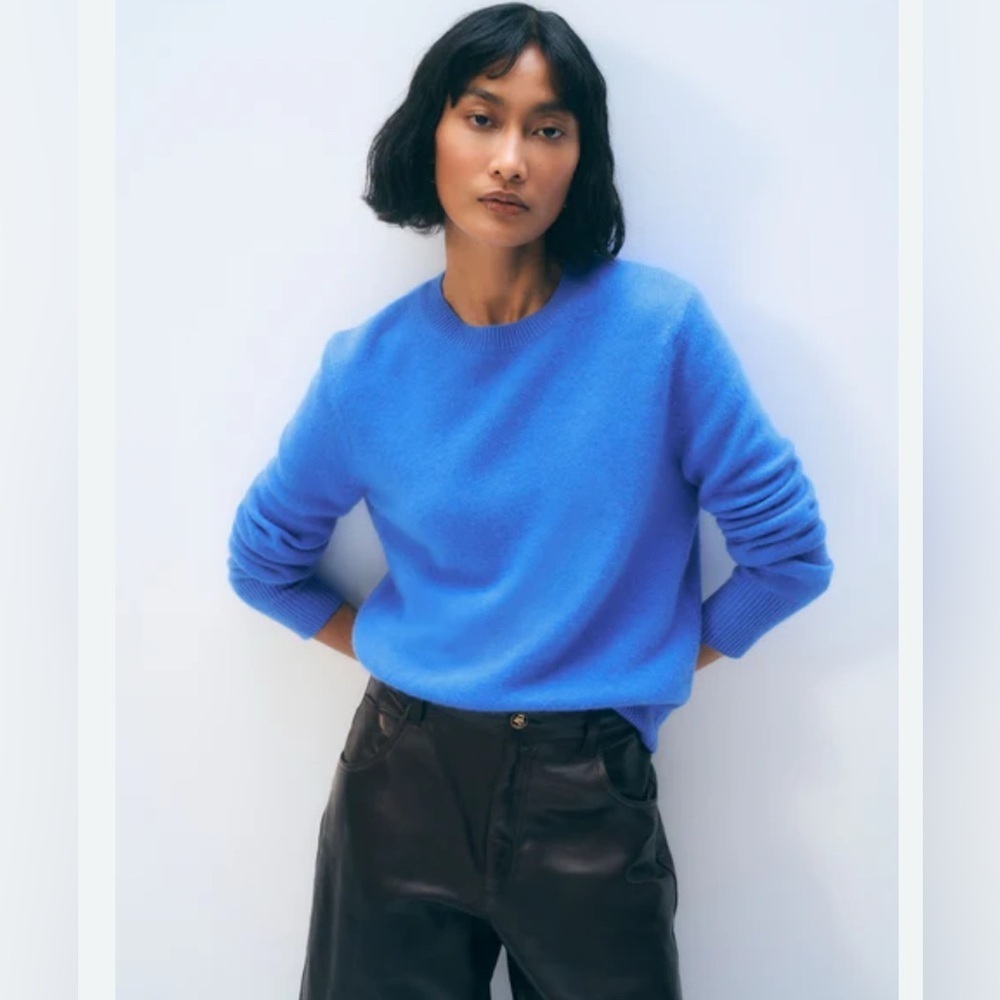 WHITE + WARREN cashmere ribbed trim  crewneck in blue